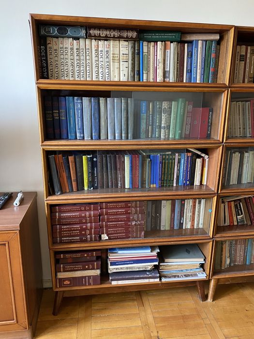 Книжные полки 20 штук