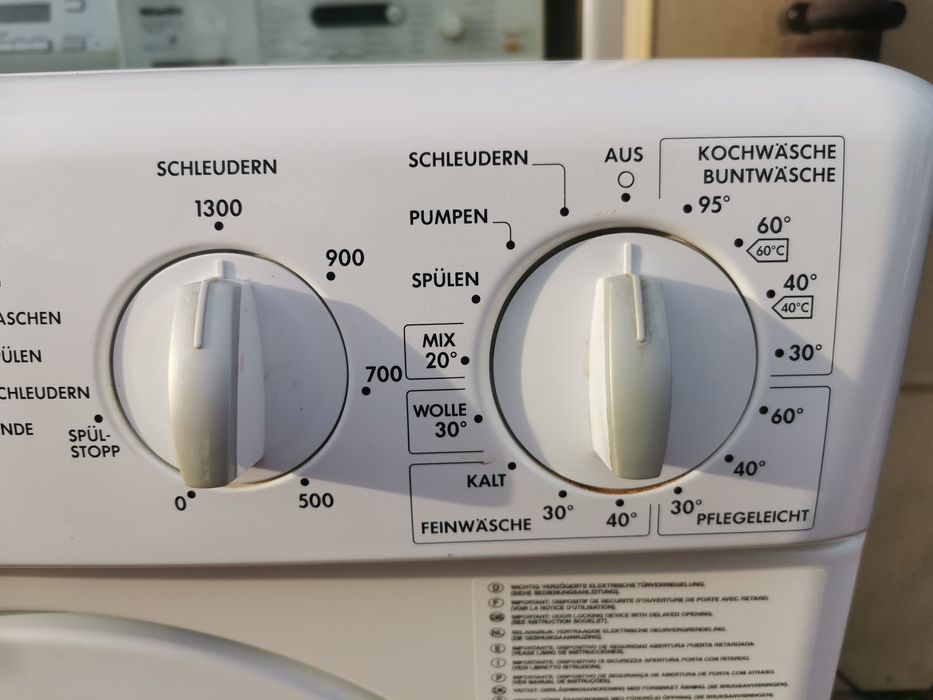 Мини пералня AEG