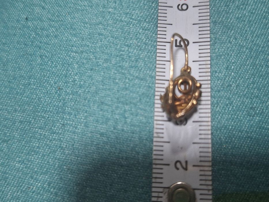 Cercei vechi din ayr14k cu tortiță clasică