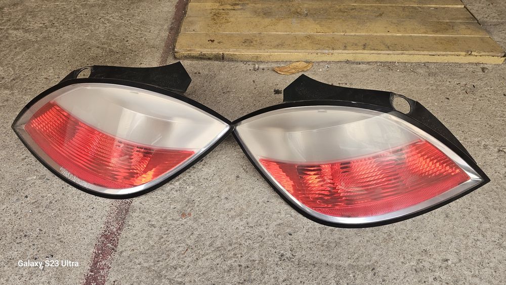 Задни стопове за Опел Астра х