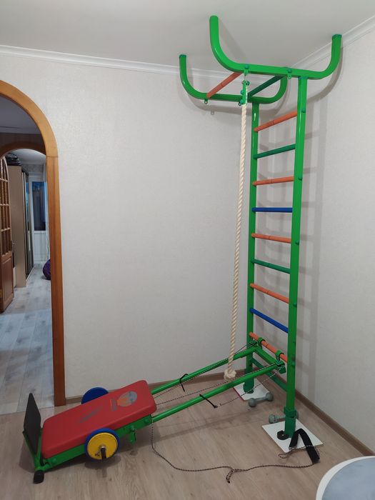 Продам шведскую стенку с тренажёром