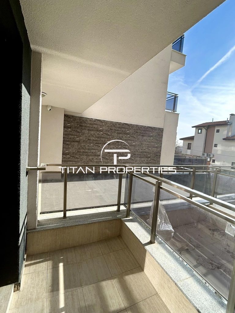 Дава се под наем Едностаен апартамент в Варна, Изгрев - 55 кв.м за 550 € - Снимка #19