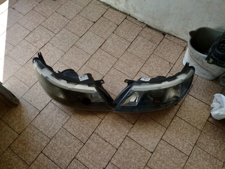 Сааб 95 и 93 ,навигация,ДВД и чеинджър,фарове,стопове,касети