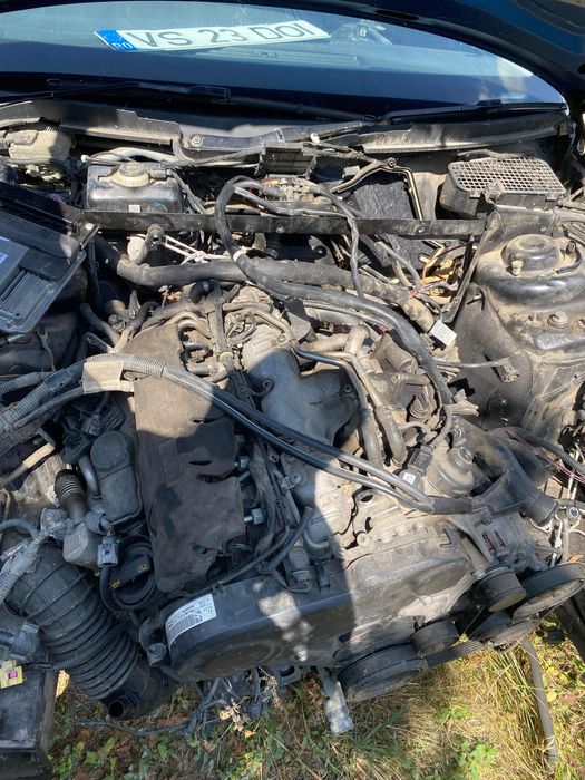 Dezmembrez audi a4 b8 euro 5 fata completa far capota aripa bara