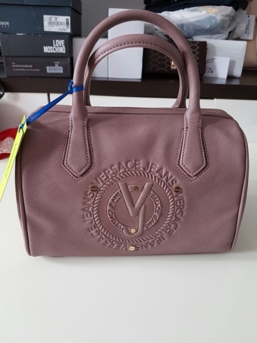 Genti originale:VERSACE si MOSCHINO