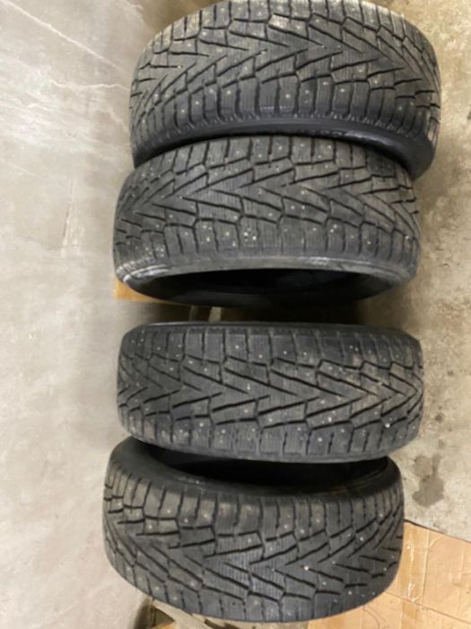 Зимние шины на шипах на кроссоверы