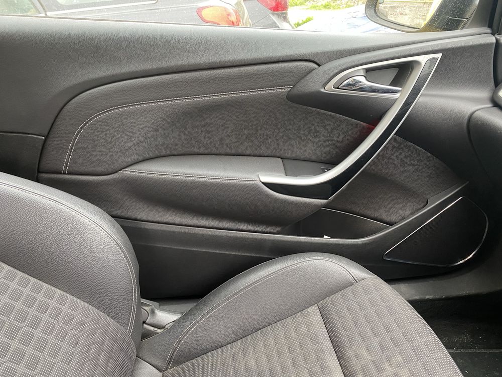 Interior complet semi piele Opel Astra J GTC coupe scaune bancheta