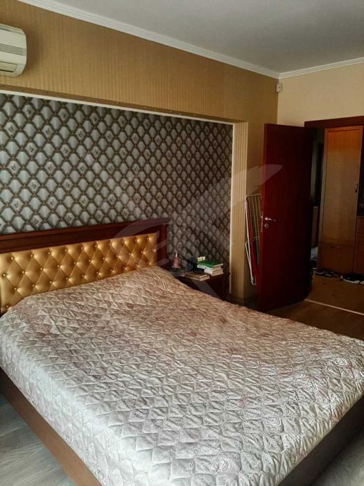 Продава се Тристаен апартамент в Варна, Галата - 120 кв.м за 1650 €/кв.м - Снимка #9