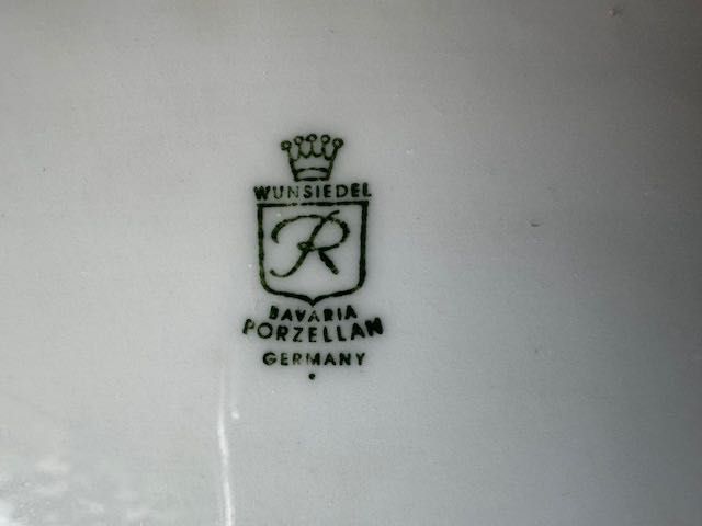 Порцеланов сервиз WUNSIEDEL BAVARIA, RETSCH&CO, 39 части, за 12 души