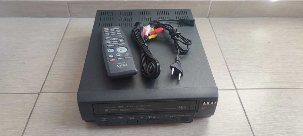 Видео  Akai  VHS