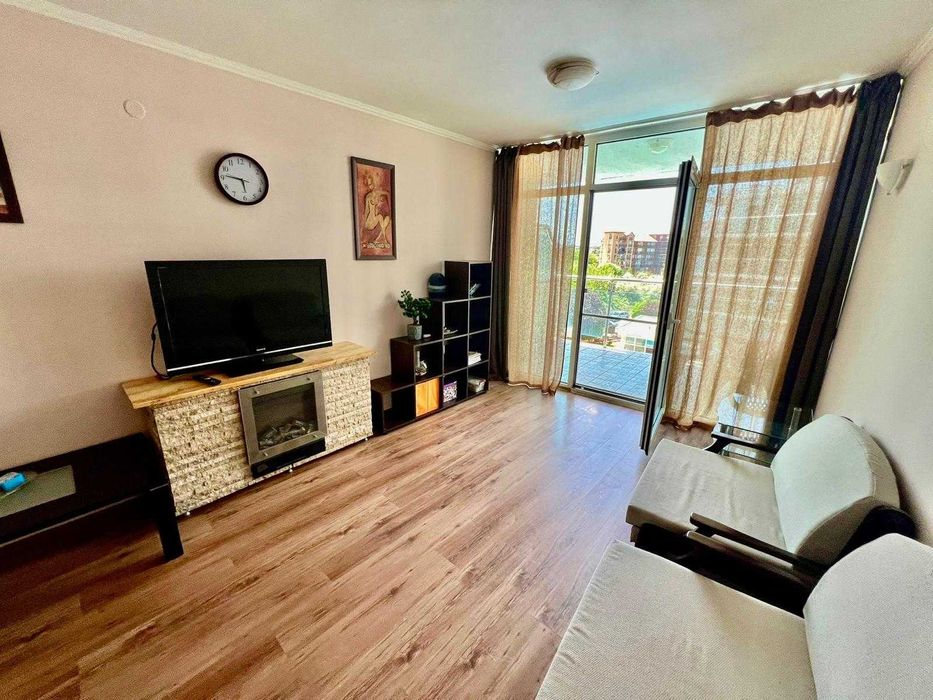 Продава се Двустаен апартамент в к.к. Слънчев бряг - 74 кв.м за 960 €/кв.м - Снимка #3