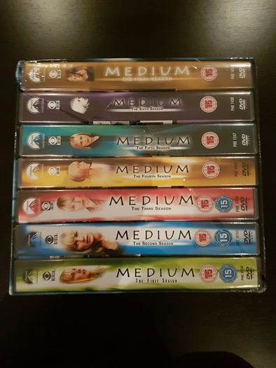 Film Serial Medium DVD Box Set Complete Collection 34 DISCS  Sigilat