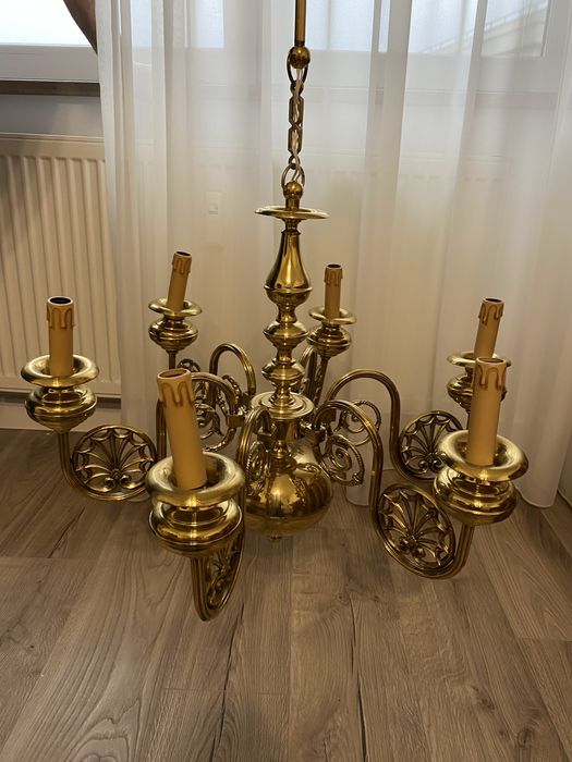 Candelabru lucrat manual