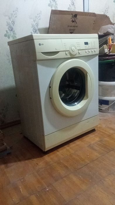 Продается стиральная машина LG