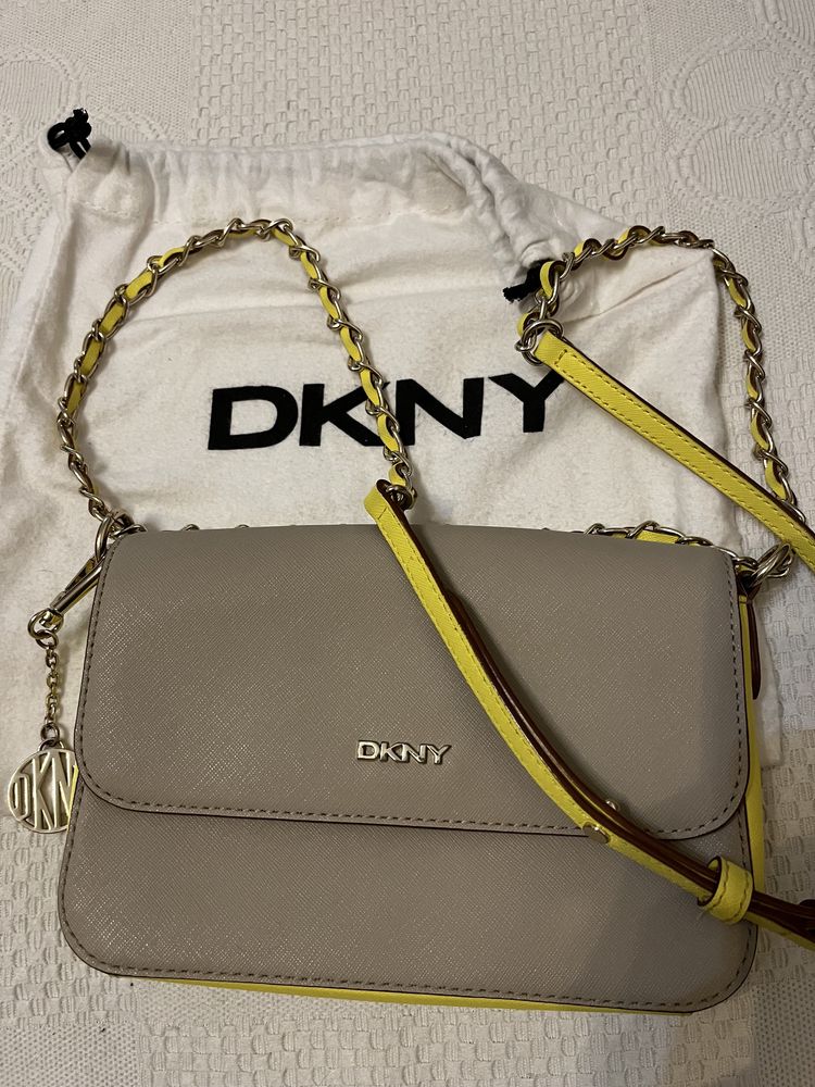 DKNY, Geanta crossbody de piele saffiano