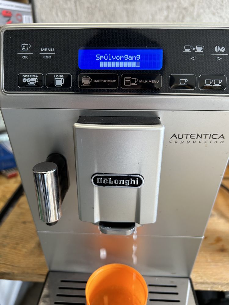 Delonghi Authentica кафе автомат