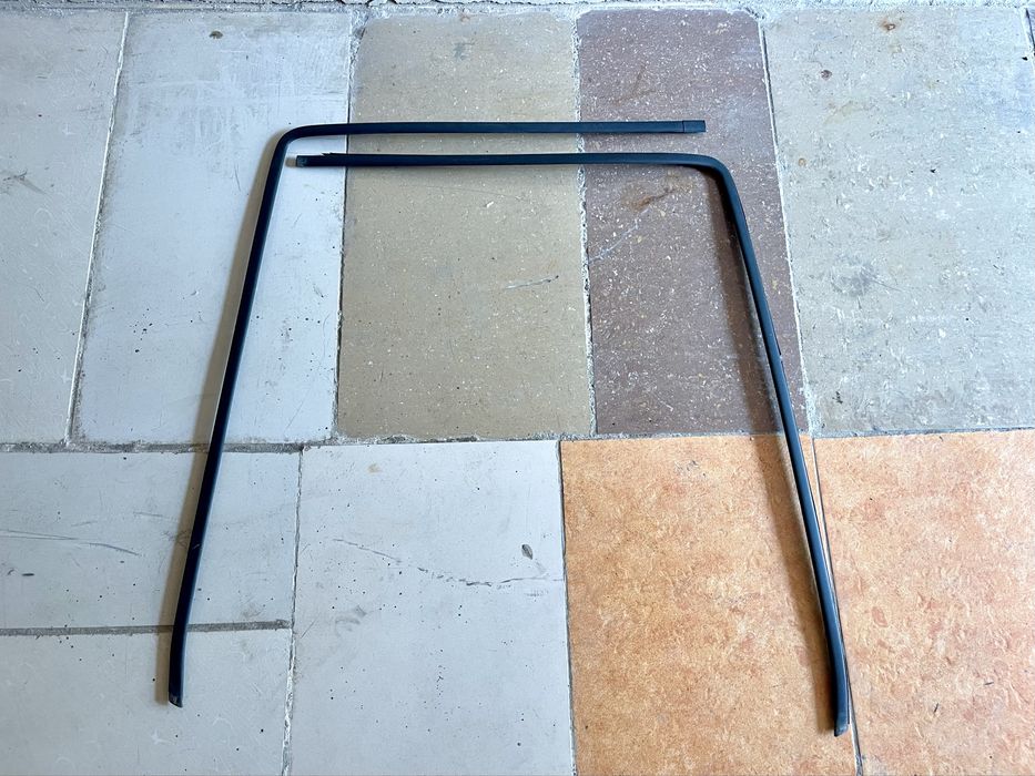 Молдинг заднего стекла (замок) BMW E34 БМВ Е34