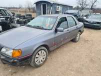 Форд Сиера 1.8,бензин на части. Ford Sierra.
