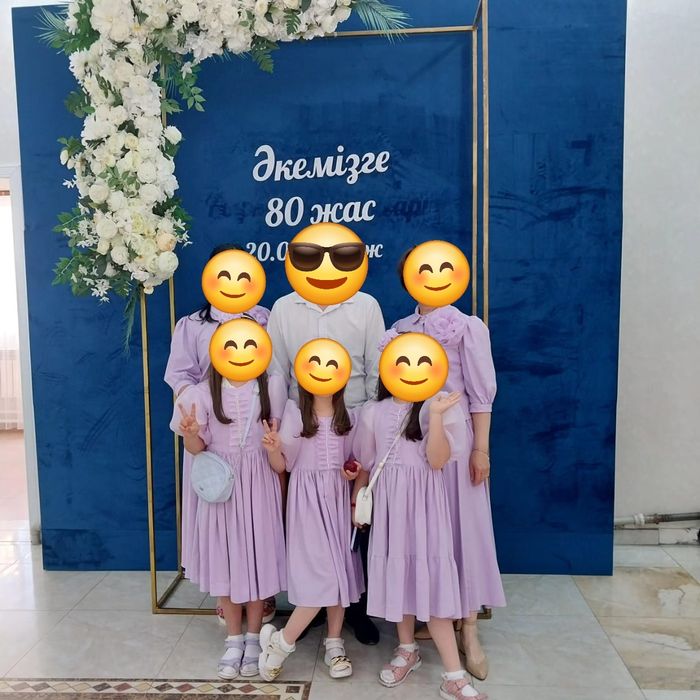 Продам платье и платье для девочек