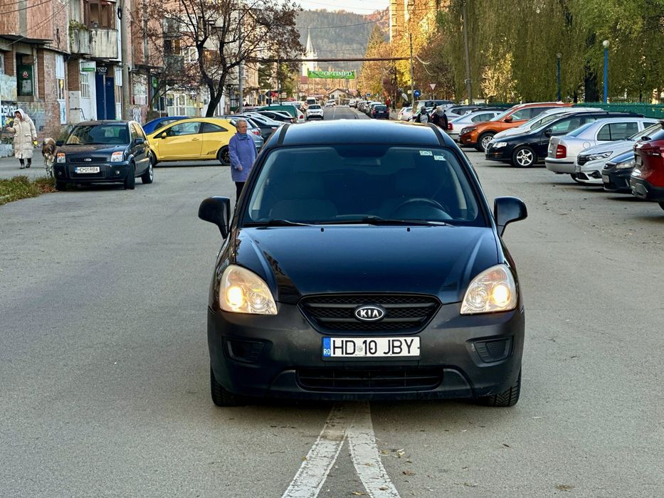 Kia Carens 2010 2.0 benzina Gpl