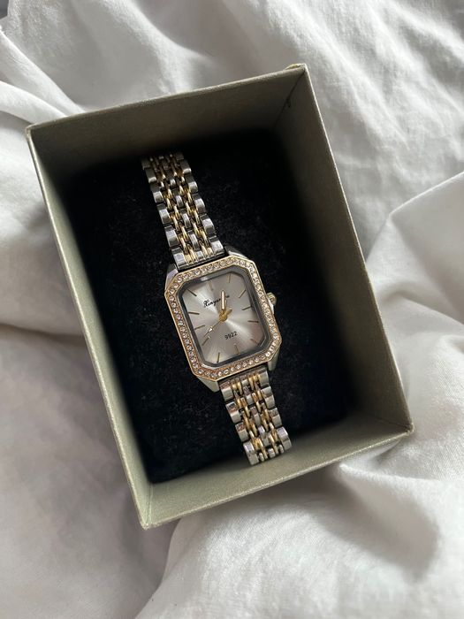 Сребрист часовник