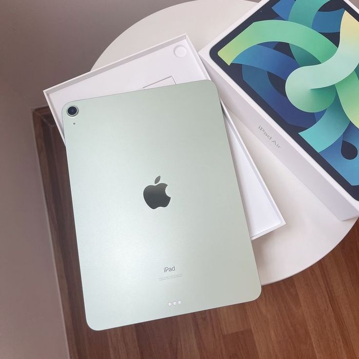 Продам ipad air 4 cellular