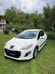 Peugeot 308 an 2011 +4 cauciucuri noi iarna