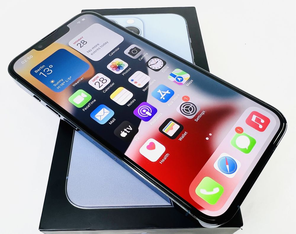 Apple iPhone 13 Pro Max 256GB Sierra Blue Перфектен! Гаранция!