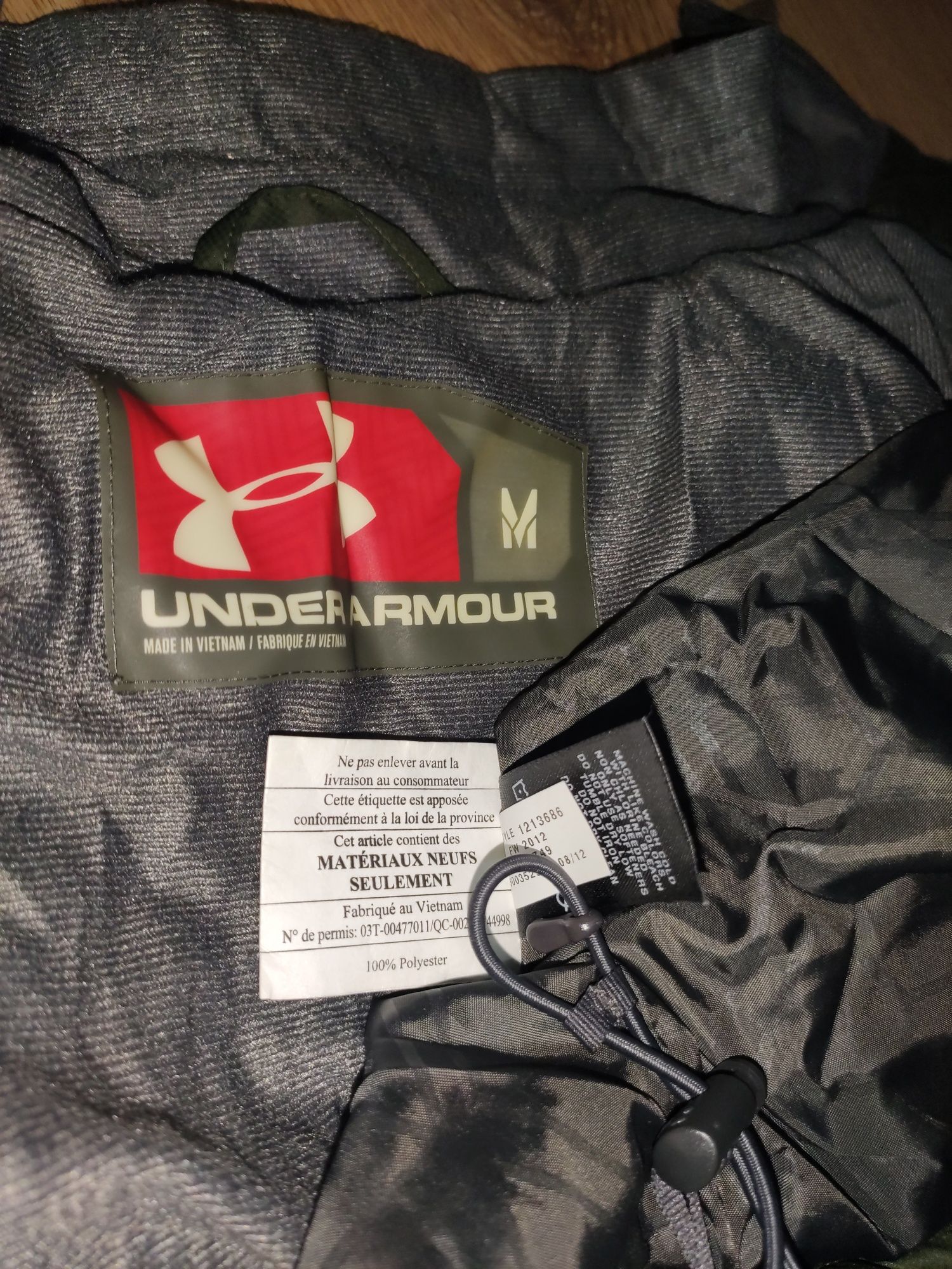 Geaca Under Armour mărimea M