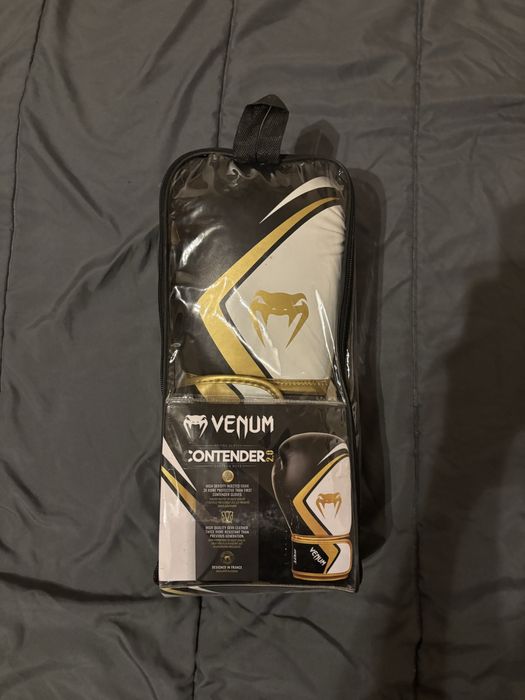 Боксови ръкавици Venum