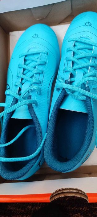 Бутоники nike много запазени и не са обувани