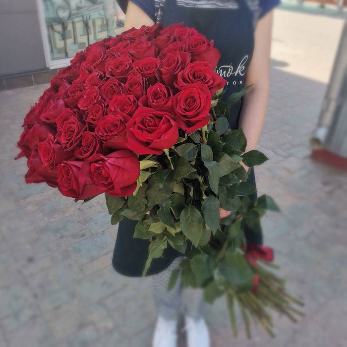 Розы букет шикарные свежие