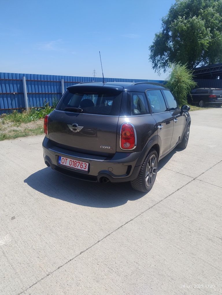 Mini cooper countrynam s all4