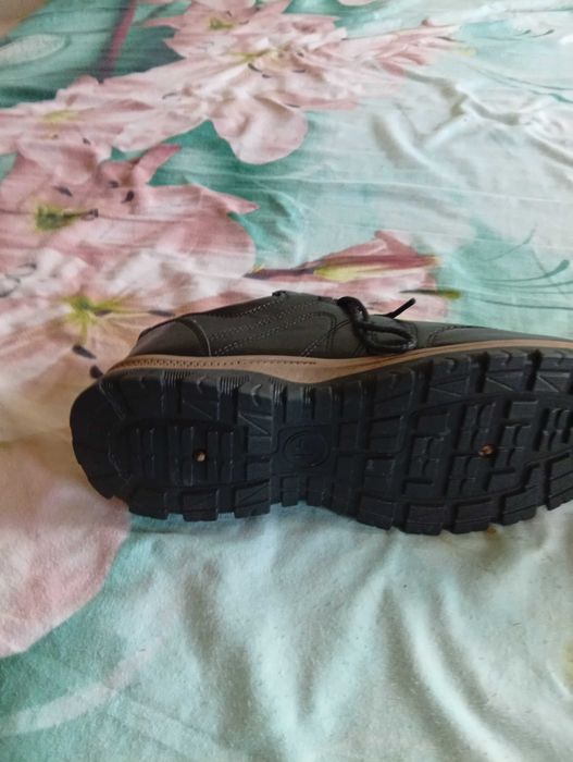 Зимни обувки чисто нови