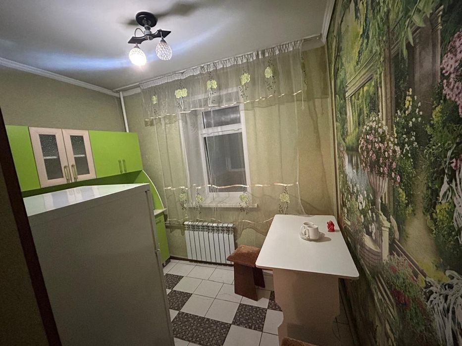 По часово по суточно сдам квартиру в районе цем пос Физкультурная 17