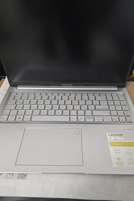 Asus Vivobook i7