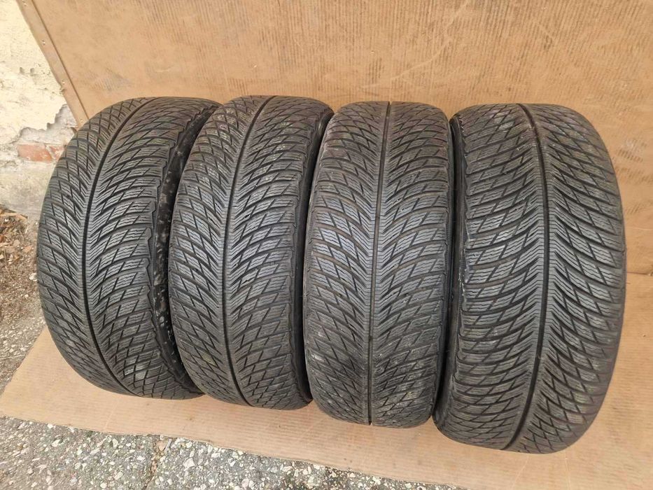4 Michelin R17 235/55
Зимни гуми 
DOT3220
