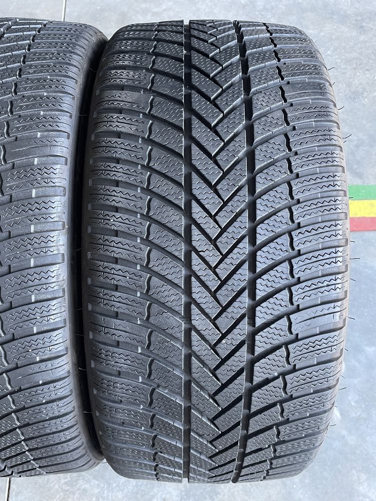 Set Anvelope Cauciucuri M+S Bridgestone 255 35 R20 Originale 2020