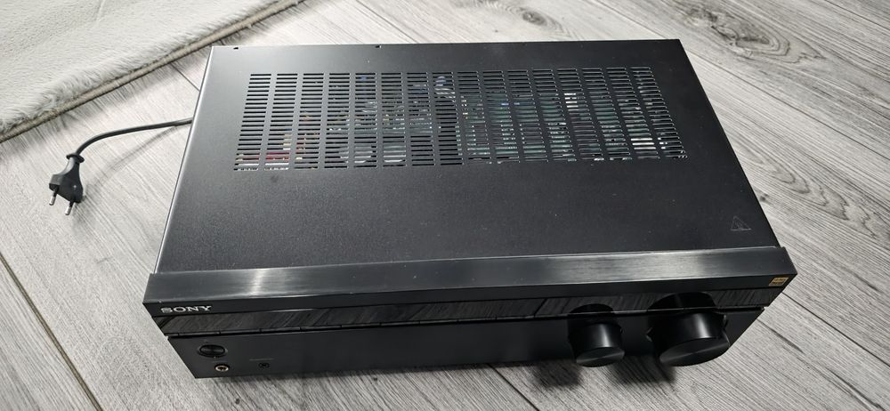 Vand receiver sony str-dh790