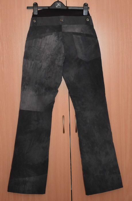 нов ски панталон CAPRANEA