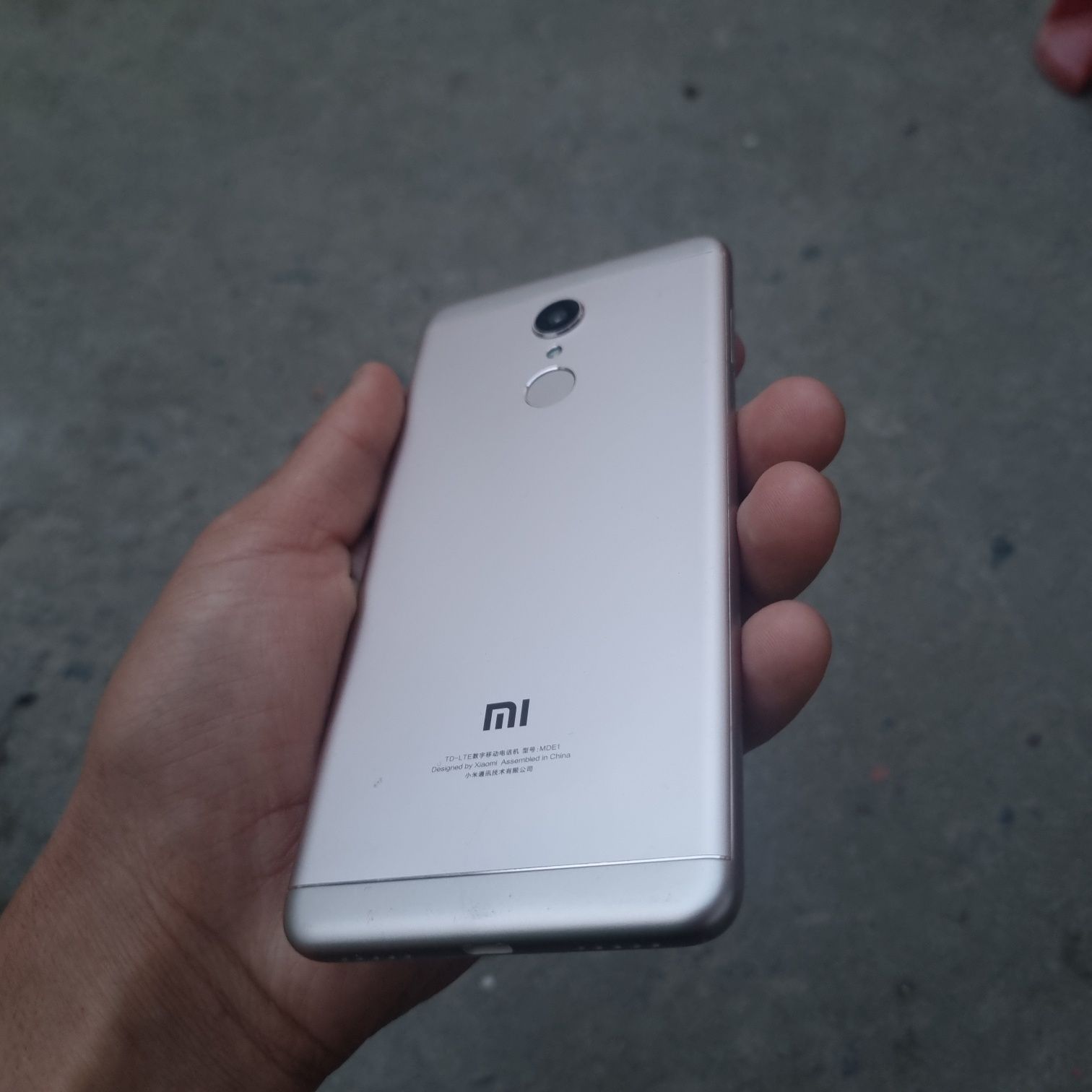 Redmi 5 sotiladi