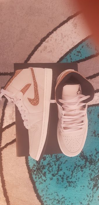Adidasi Nike Jordan 1    marimea 42