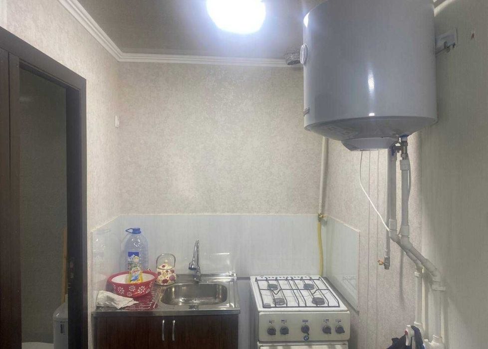 Домик 2 ком с двориком отдельный вход