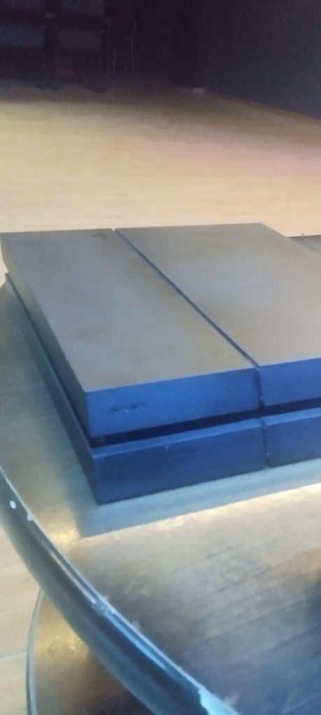 Ps4 sotiladi tayyor oyinlari bilan