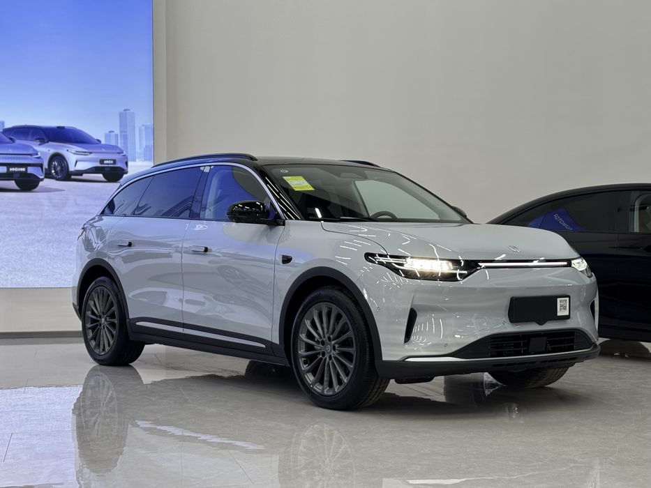 Leapmotor c11 EV 580 km natarus  tayor 3 yil garantiya