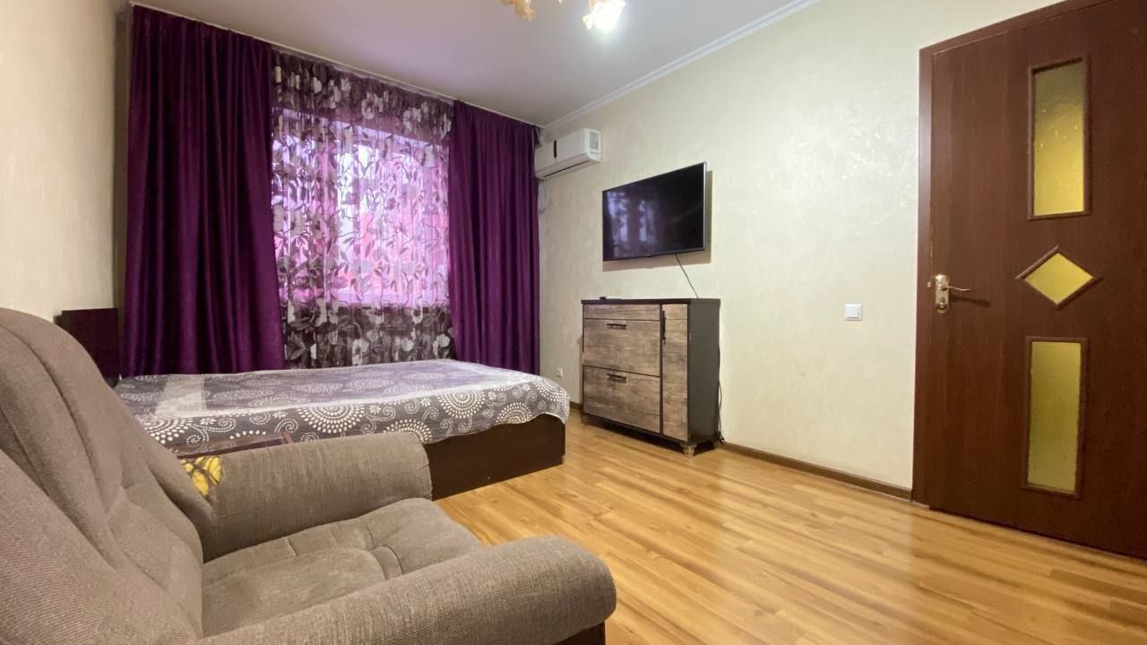 1-комнатная квартира, метро Космонавтов...