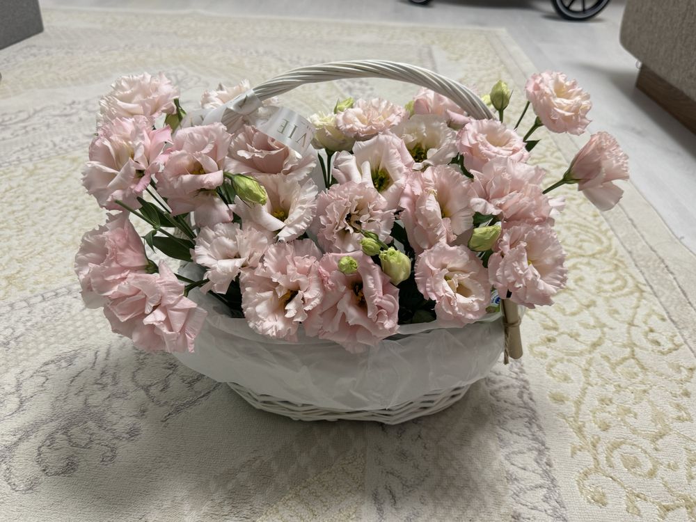 Букет из эустом (лизиантусов)