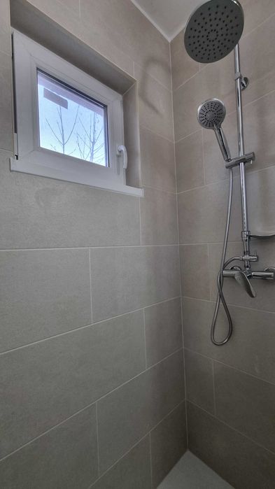 Vând apartament 2 camere et.1 36,5 mp st. Liviu Rebreanu, ultrafinisat