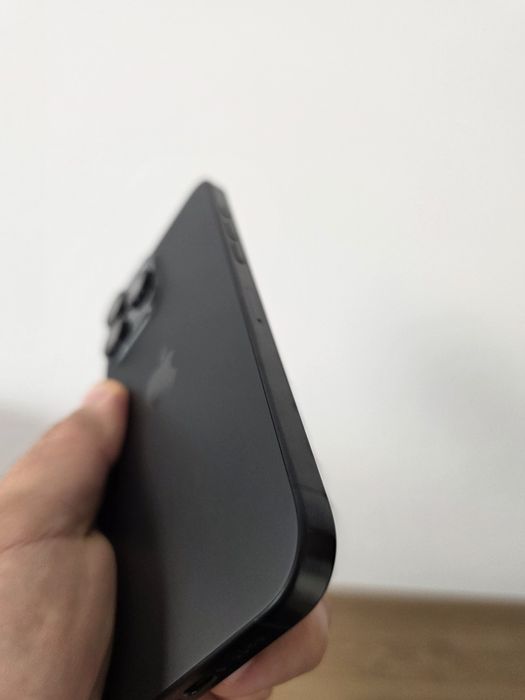 Като нов iPhone 16 Pro Max черен 256GB