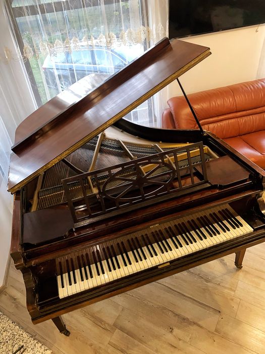 Pian cu coada John Brinsmead & Sons London  - functional, stare buna